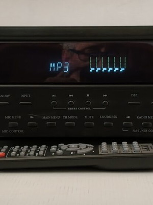 Akai AS110RA-320BT Karaoke Radio Amplifier with Bluetooth and USB like new