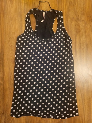 Pink Woman sleeveless top used, black with white dots, size M
