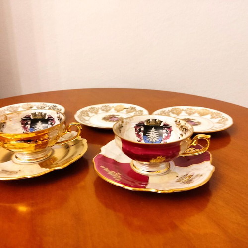 Vintage collectible cups with saucers like new, gift 3 saucers