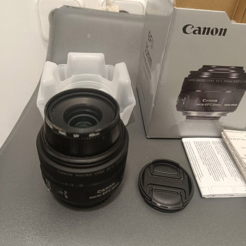 Canon Macro Lens EFS 35mm with Built-in Ring LED like new