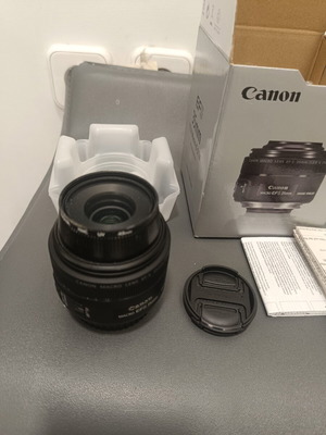 Canon Macro Lens EFS 35mm with Built-in Ring LED like new