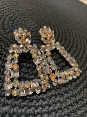 Earrings slightly used, missing one small gem