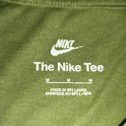 Nike t-shirt Medium khaki used