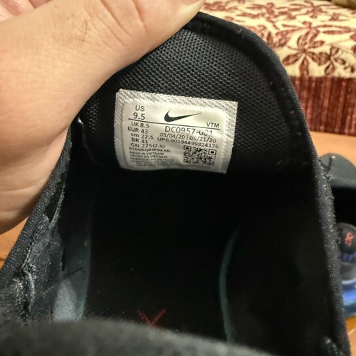 Nike Air Max 270 used men's sneakers size 43 black and blue