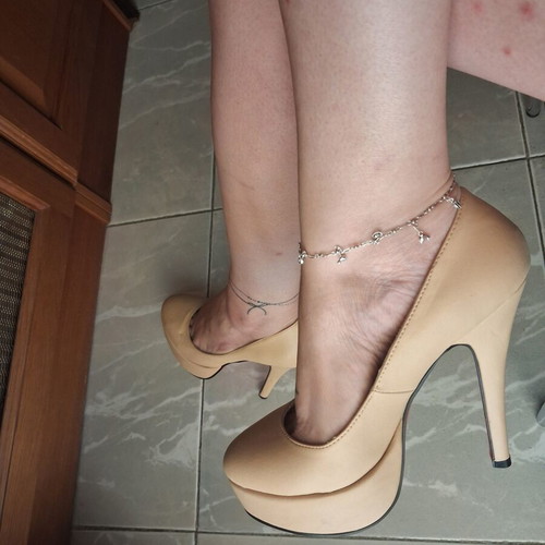 Christian Louboutin high-heeled women's pumps, beige, size 38