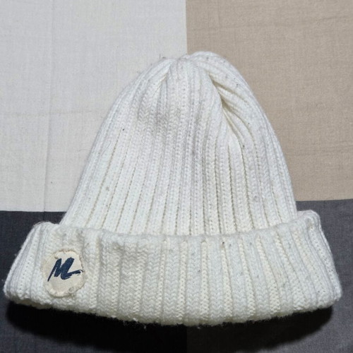 Children's hat like new, white, size S/M