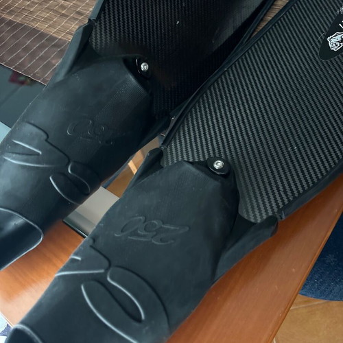 C4 Carbon fins like new, size 44-45
