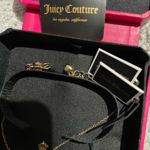 Juicy Couture bracelet new, gold with box and tags