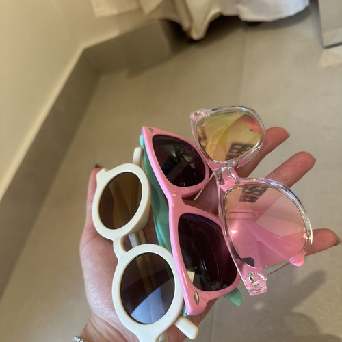 Children's sunglasses like new, set of 3