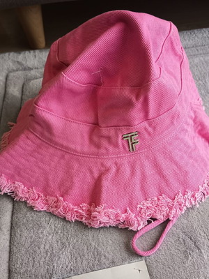 Beach hat new, pink and yellow, one size