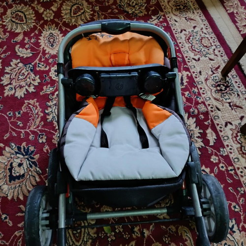 Baby stroller used in very good condition