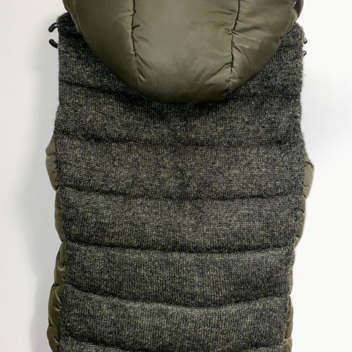 Zara sleeveless jacket used, green, size M