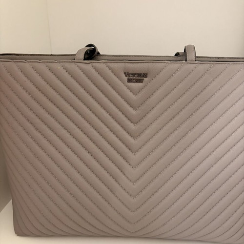 Victoria's Secret shoulder bag like new, large gray with inner pocket