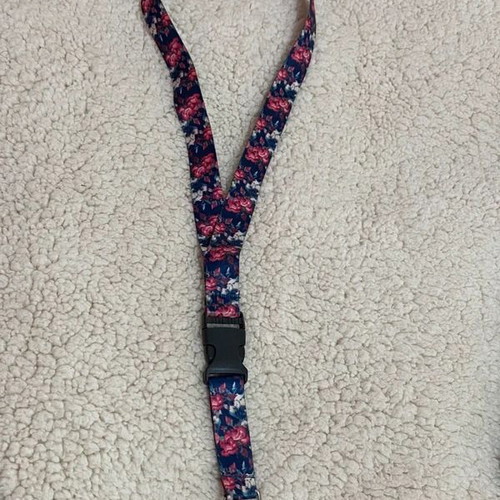 Lanyard with flowers for cards used
