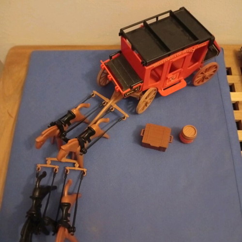Playmobil vintage 90's carriage with four horses used