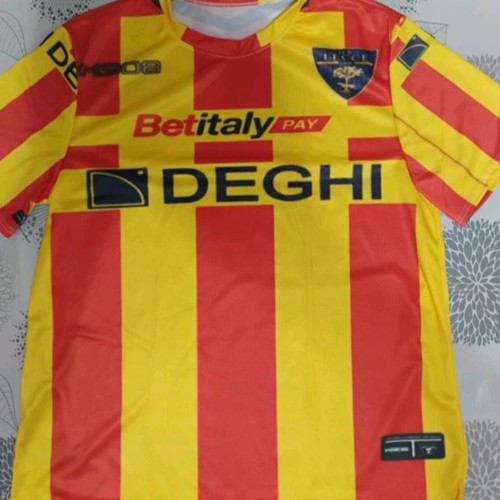 Lecce football jersey size L