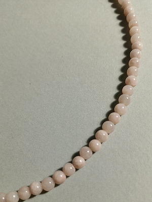 Minimalist handmade choker necklace with natural pink quartz beads new