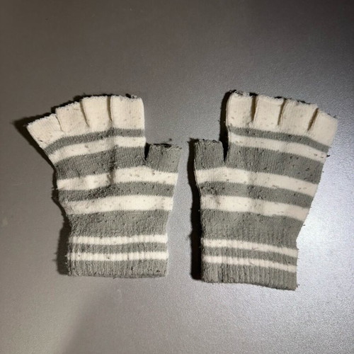 Winter half gloves used, white and gray