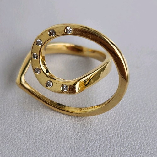 Gold 18K ring used with 7 small diamonds size 54