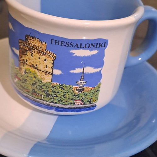 Coffee cups with saucers, set of 5, like new