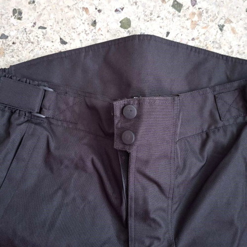 Efood black motorcycle pants 2XL new with protectors and reflectors