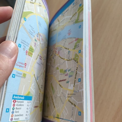 London Pocket Guide by Lonely Planet like new