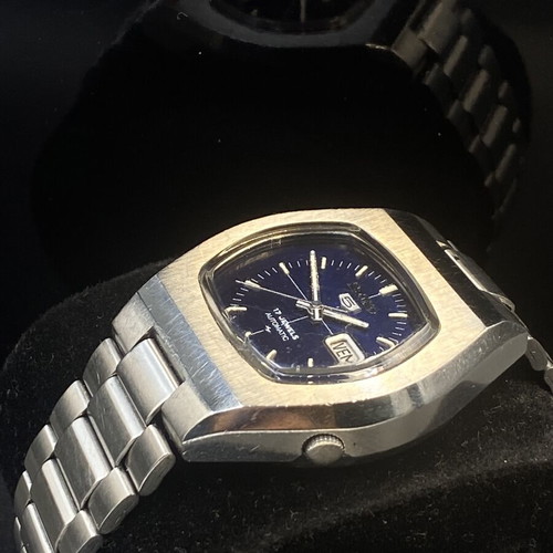 Seiko 5 Automatic TV Case men's watch like new, blue and silver
