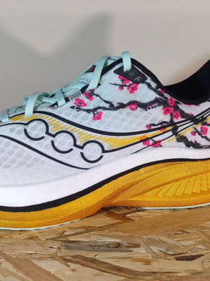 Saucony Endorphin Speed 5 Tokyo Size EU 47 New