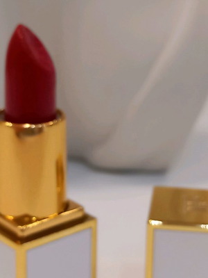 Tom Ford Ultra-Rich Lip Color 2g 35 Bella μεταχειρισμένο