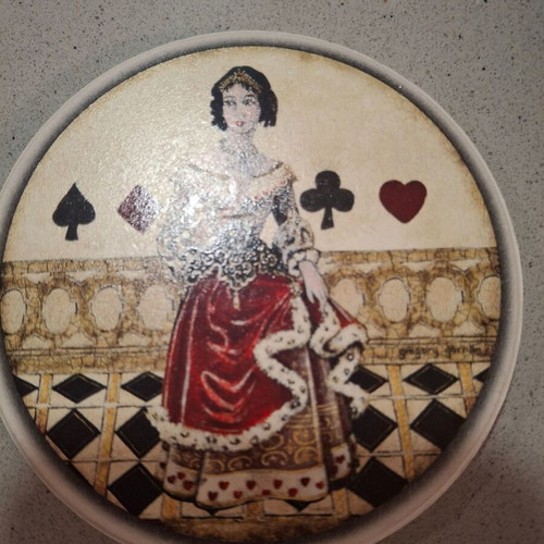 Set of 4 collectible ceramic coasters like new, 10cm diameter