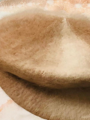 Beret hat new, size M, beige and brown