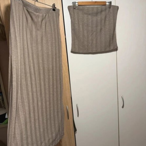 H&M skirt and blouse set, medium/large, grey beige