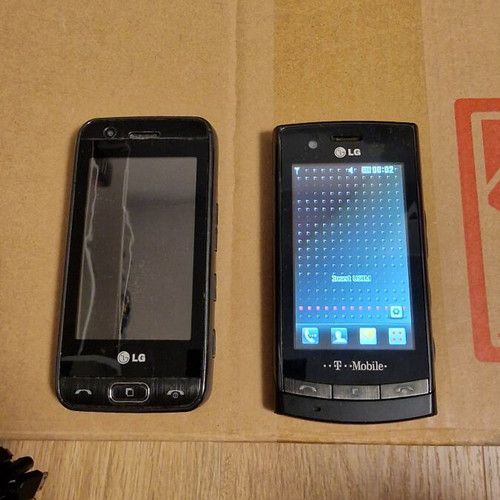 LG phones, two with one battery, one missing stylus