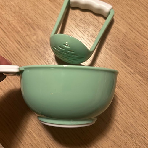 Baby food mashing bowl unused