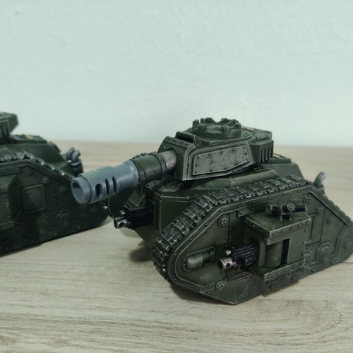 Games Workshop Warhammer 40K Astra Militarum 3 Leman Russ Battle Tanks