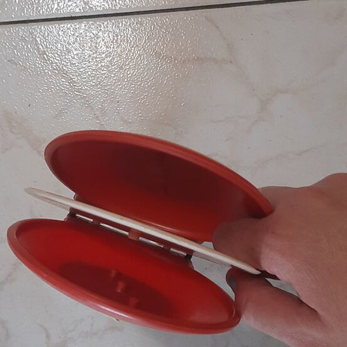 Vintage '80s castanets used, plastic