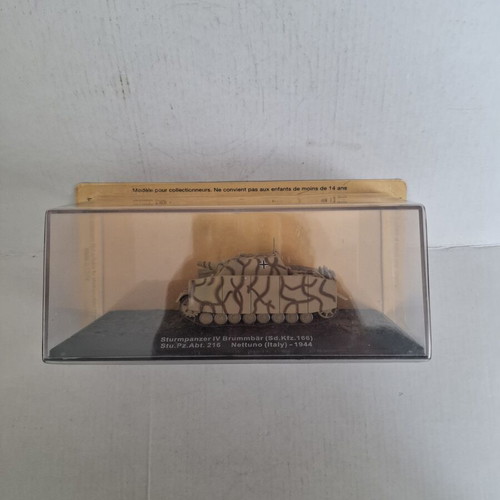 Sturmpanzer IV Brummbär model 1:72 new, collector's item