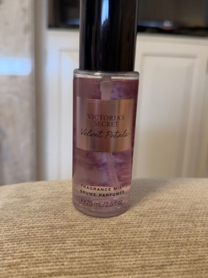 Victoria's Secret Velvet Petals Fragrance Mist new 75 ml