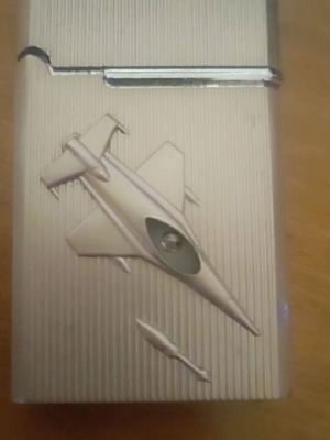 Vintage lighter with fighter jet like new, collectible piece
