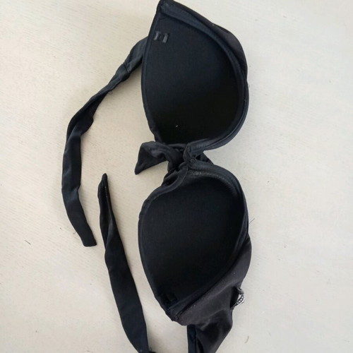 Calzedonia bikini top used, black size M