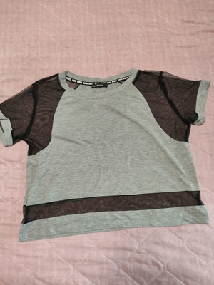 Short Sleeve Shirt used, size S, black and gray