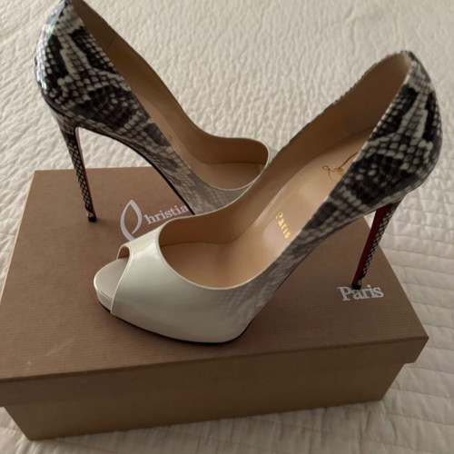 Christian Louboutin New Very Prive 120 heels new, white snakeskin print