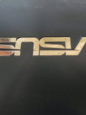 Asus laptop μεταχειρισμένο i7 12GB RAM SSD 512GB Windows 11 με ασύρματο ποντίκι