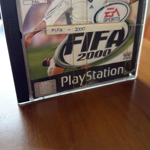 FIFA 2000 PlayStation 1 game used, German version