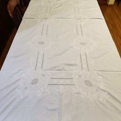 Handmade tablecloth like new 165x300