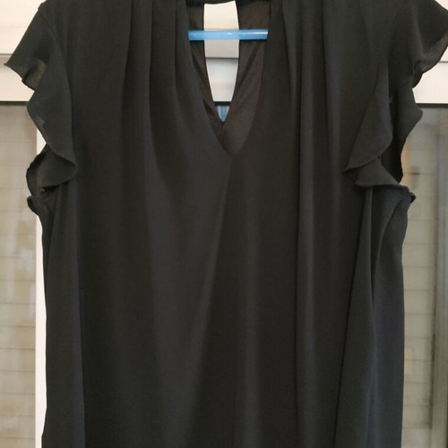 Lynne blouse black, like new, size L