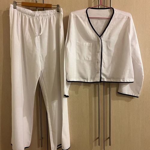White linen/cotton set XL with black detail like new