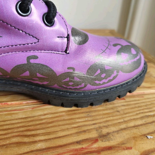 Nightmare Before Christmas boots used, size 36, purple