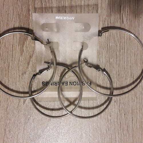 Hoop earrings 2 pairs like new
