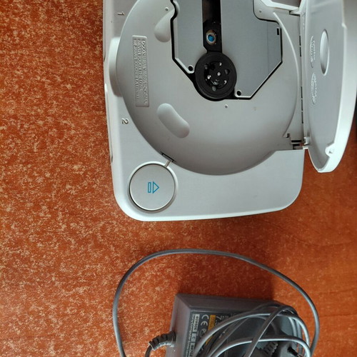 PlayStation 1 white used, chipmodded, with power cable, no controller